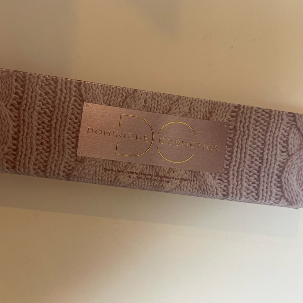 Dominique cosmetics pallete